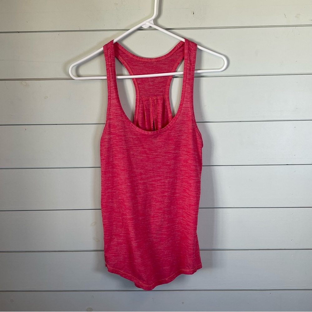 Lululemon red‎ pink color tank top women’s size 6
